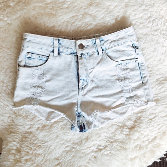 Retro Forever 21 High rise Acid Wash short shorts - Picture 10 of 11